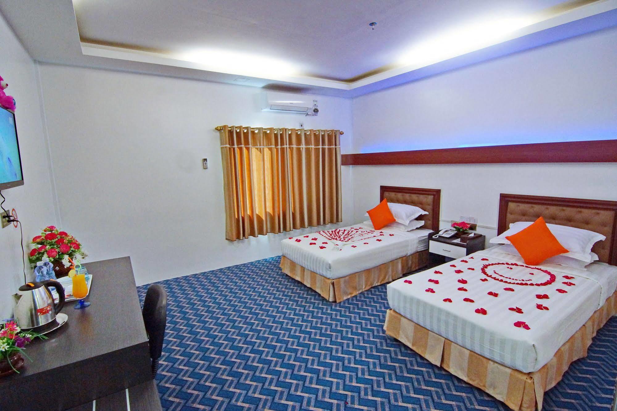 Perfect Hotel Mandalay Exteriér fotografie
